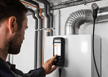 Analyseur de combustion Testo 300 pour mesurer un système de chauffage
	