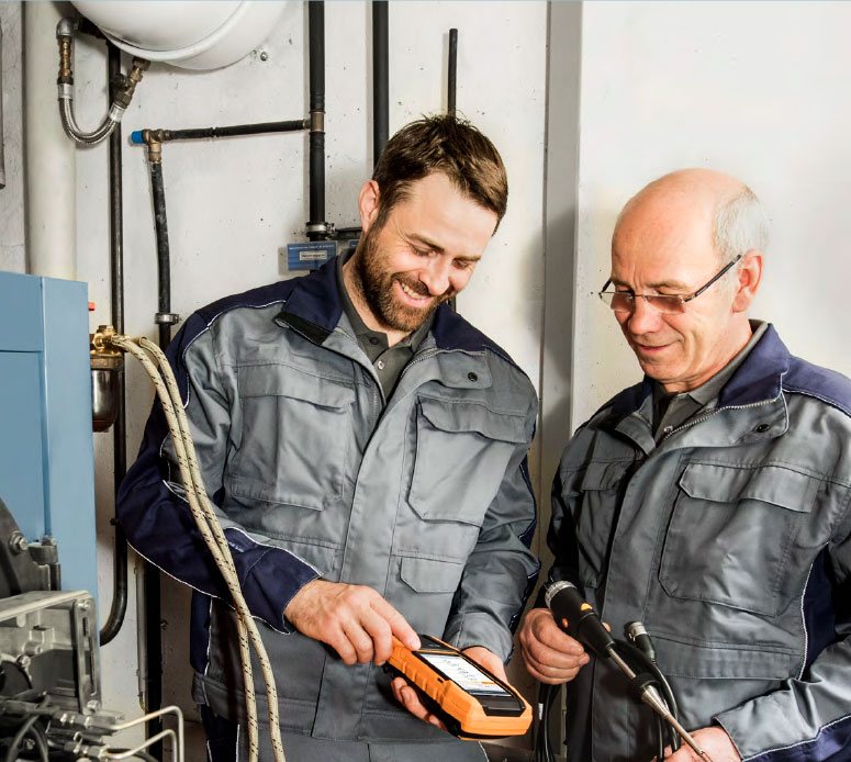 Test de fixation de la sonde de l'analyseur de combustion Testo 300