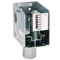 Dwyer CD-150 Differential Pressure Switch, 10 to 150 psig, double bellows-