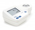 Hanna HI96801 Digital Refractometer for Brix Analysis in Food-