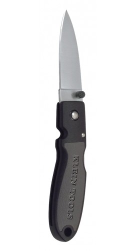Klein Tools 44002 Couteau &amp;agrave; cran l&amp;eacute;ger, lame &amp;agrave; pointe tombante de 6 cm, manche noir-