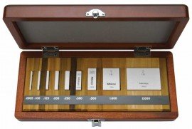 Mitutoyo 516 Ensemble de cales &amp;eacute;talons pour l'inspection de microm&amp;egrave;tres, m&amp;eacute;trique, acier-