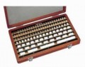 Mitutoyo 516-337-60 Metric Gauge Block Rectangular Ceramic Set, 00 grade, JIS-