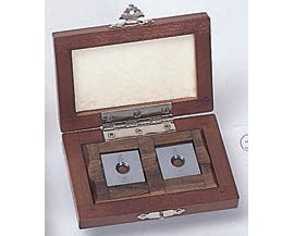 Mitutoyo 516-807-26 Metric Gauge Block Rectangular Steel Set, 2, grade-0-