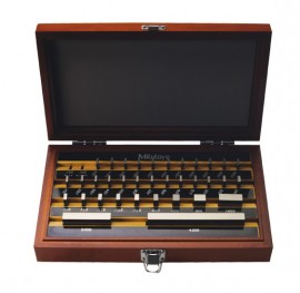 Mitutoyo 516-913-26 Metric Gauge Block Steel Set, 35, grade 00-