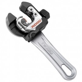 RIDGID 118 2-in-1 Close Quarters AUTOFEED® Cutter with ratchet handle-